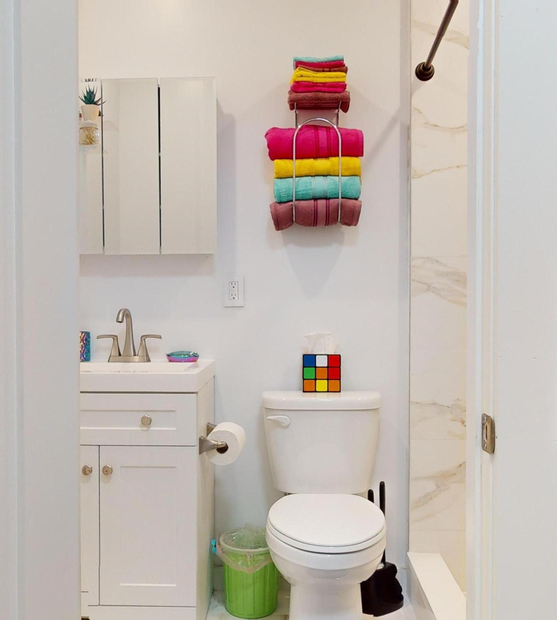 Funky & Colorful Urban Getaway, 20 Minutes To Nyc Apartment Hoboken Exterior photo
